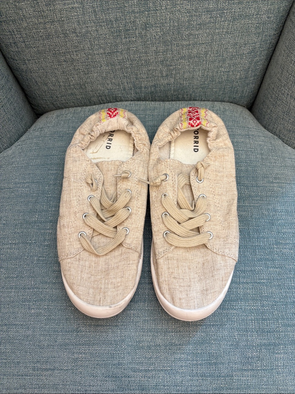 Neutral Beige Linen Slip-On Lace Sneakers Size 10